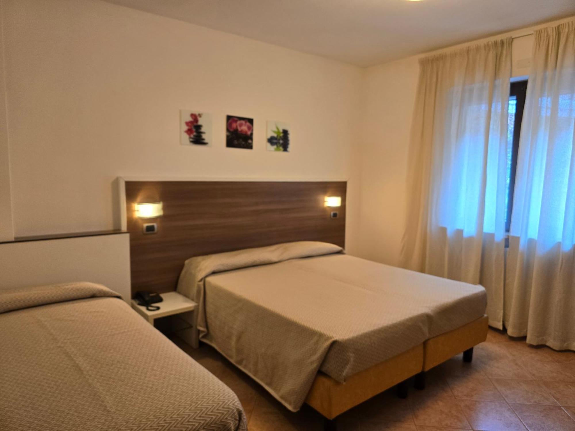 Hotel Pace Brenzone Extérieur photo