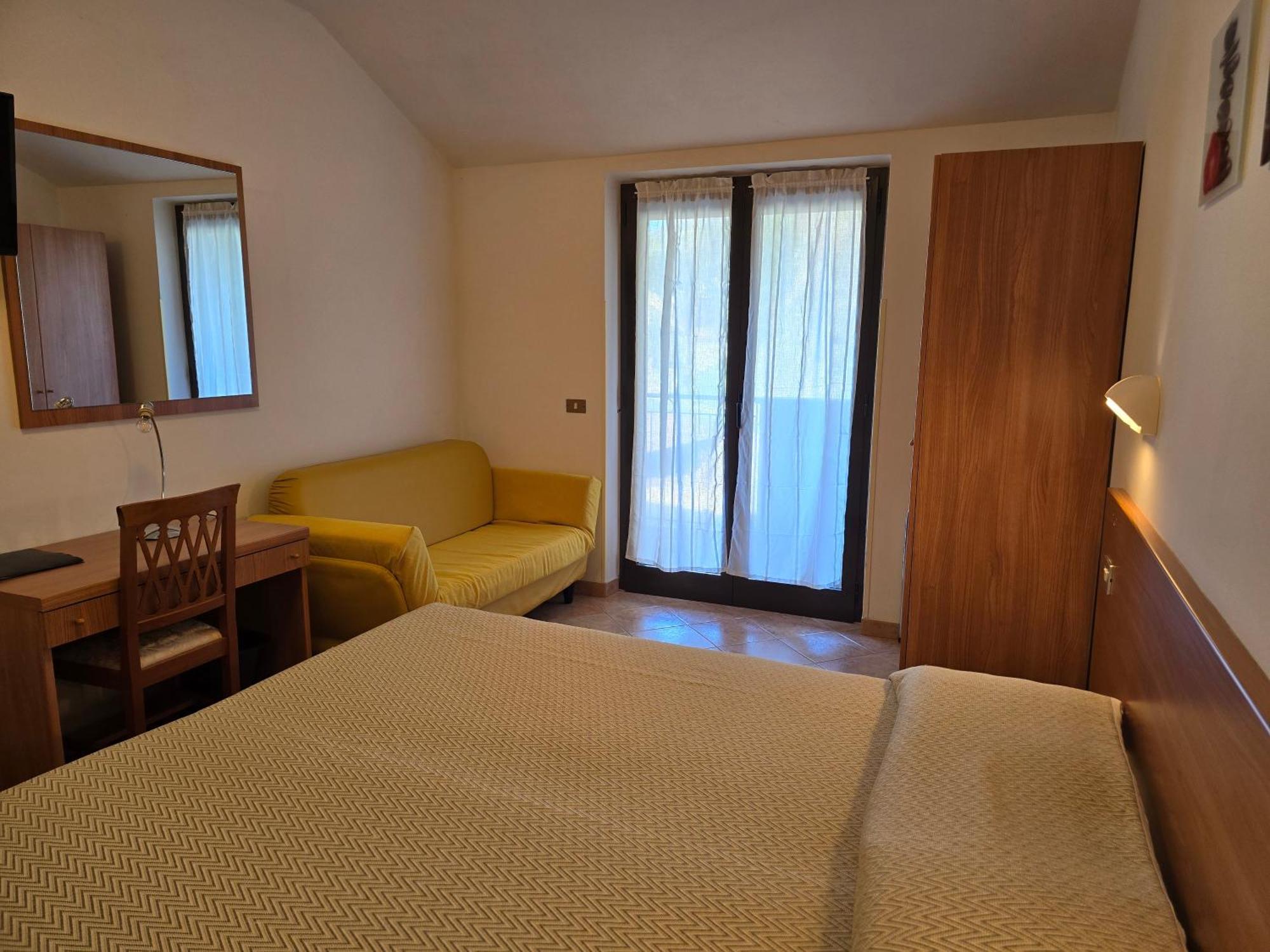 Hotel Pace Brenzone Extérieur photo