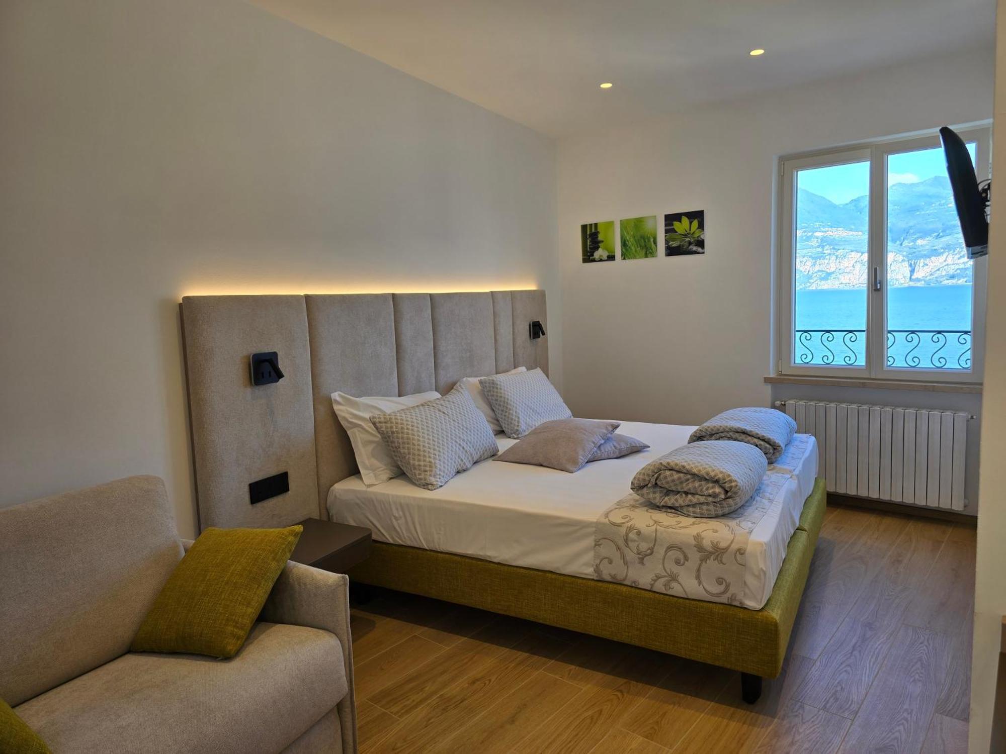 Hotel Pace Brenzone Extérieur photo