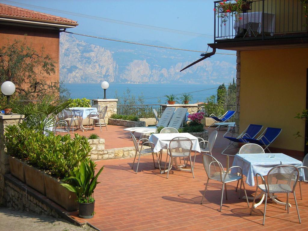 Hotel Pace Brenzone Extérieur photo